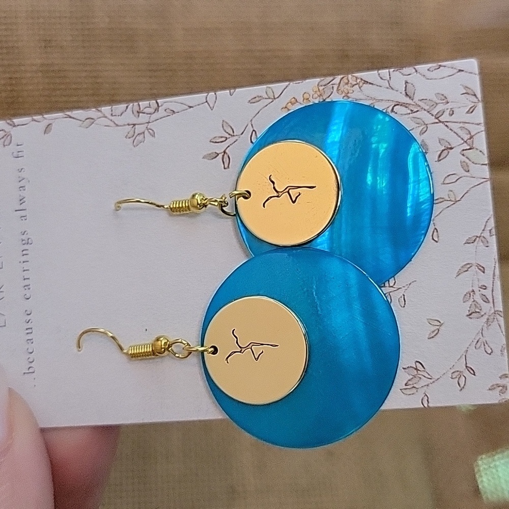 DMB FIREDANCER 16K GOLD SHELL DROP EARRINGS